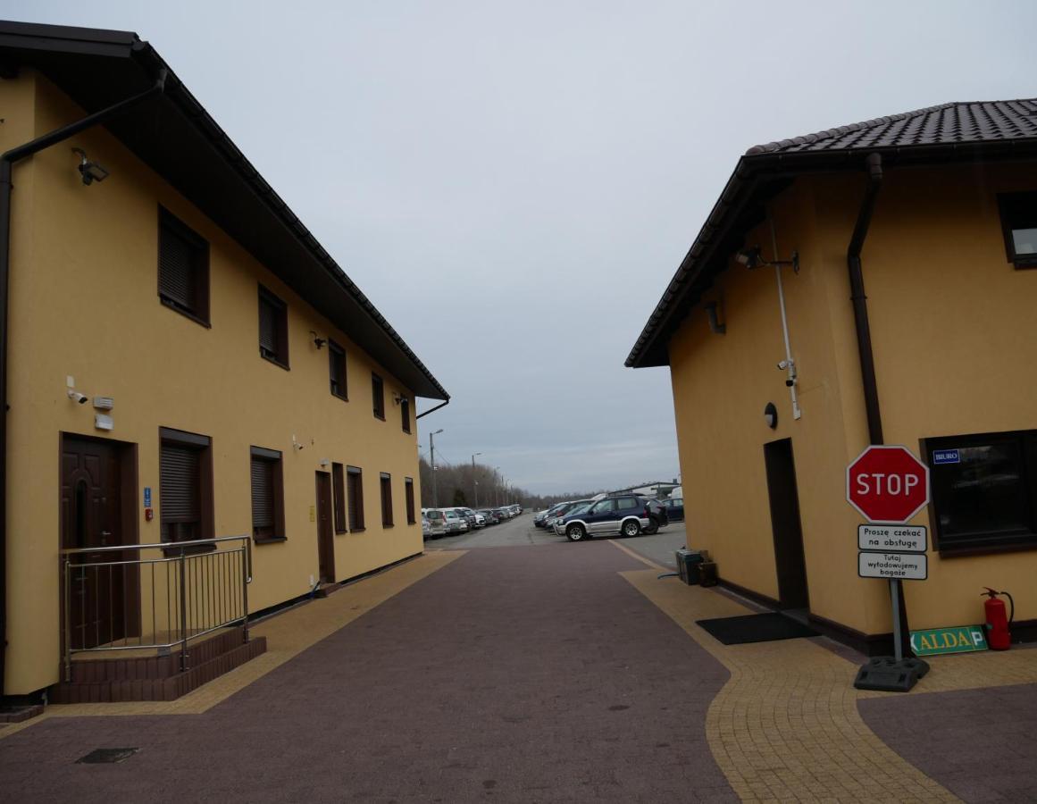 Noclegi Alda Pyrzowice Zewnętrze zdjęcie